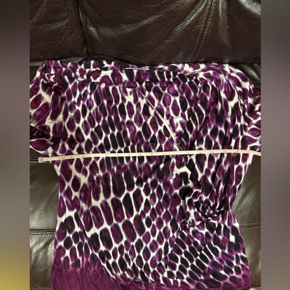 Calvin Klein Purple Patterned V-Neck Blouse size Large - Picture 6 of 8